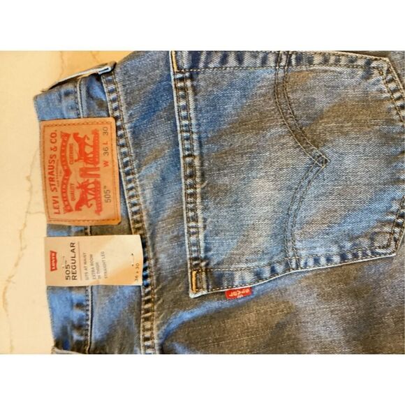 NEW Levi Strauss Mens 505 Medium Wash Denim Jeans Sz 36x30 - Picture 5 of 6